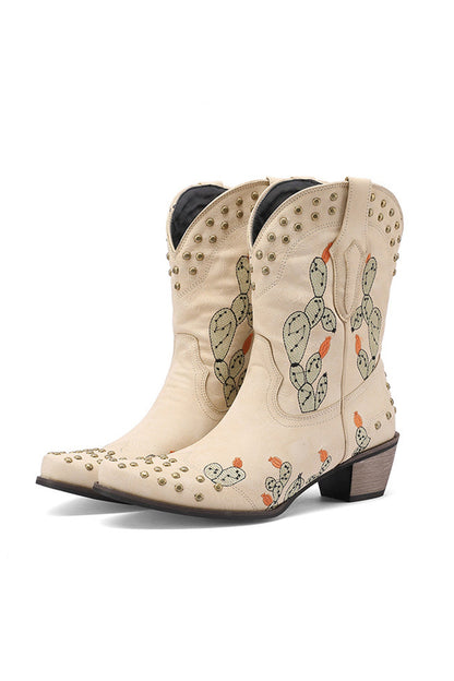 Well Tailored Boots with a Graceful Silhouette