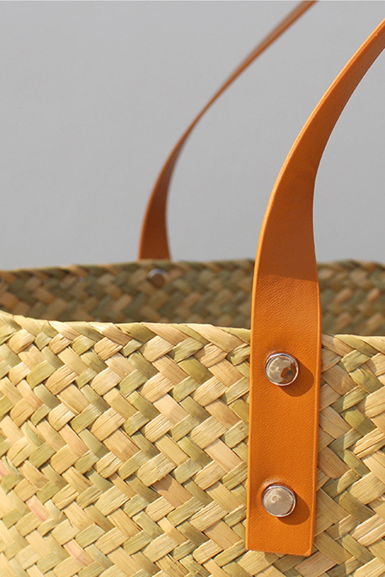 Polished Bag with an Effortless Classic Look