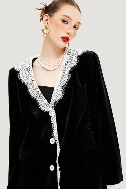 Effortlessly Elegant Garment with a Timeless Design