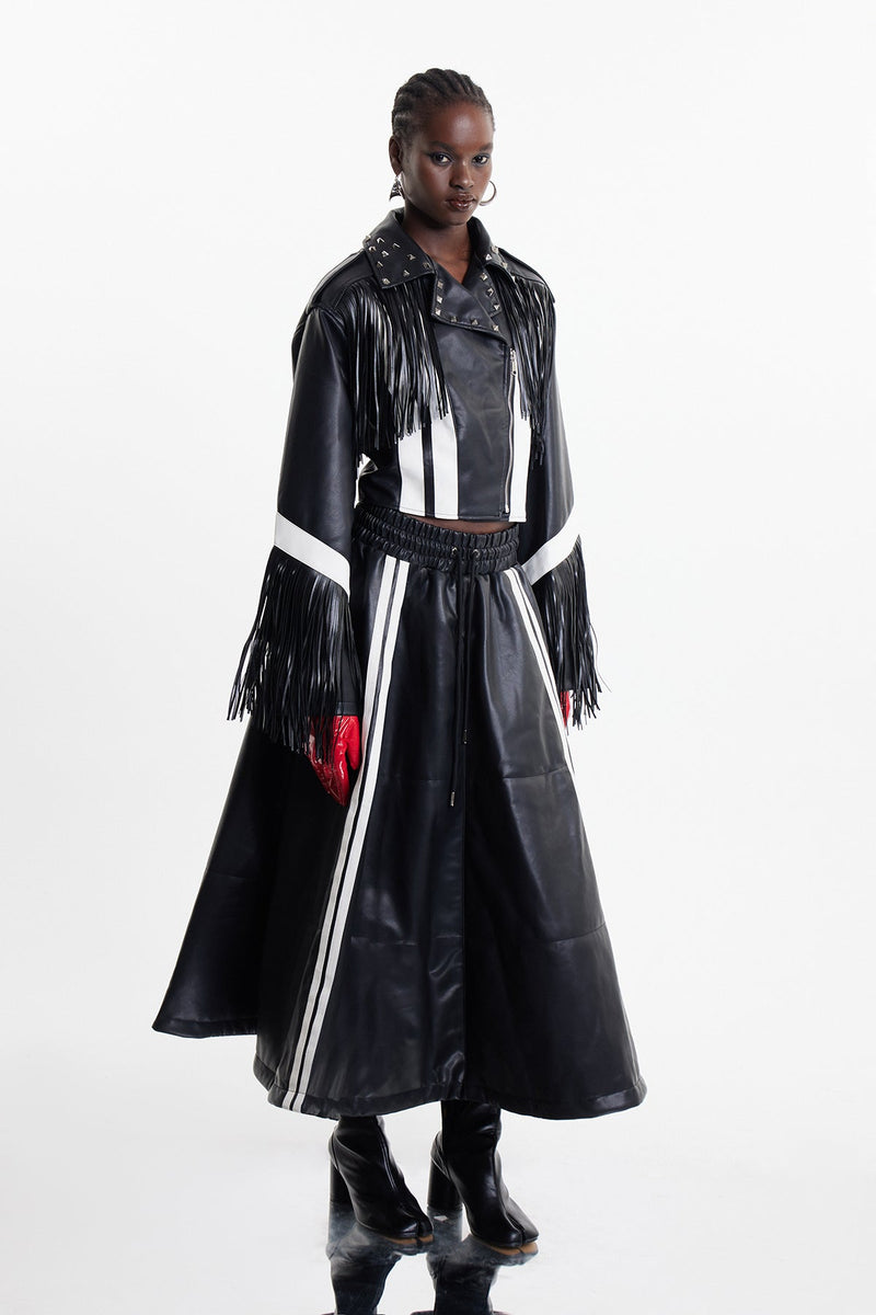 Gracefully Styled Jacket for Any Occasion