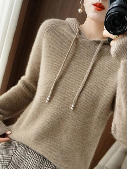 Effortlessly Elegant Sweater with a Timeless Design