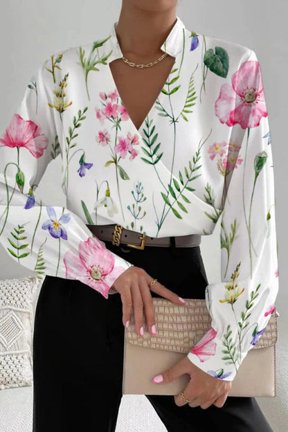 Classic Vintage Blouse with a Flattering Fit