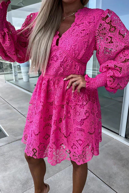 Beautifully Finished Dress in a Timeless Design
