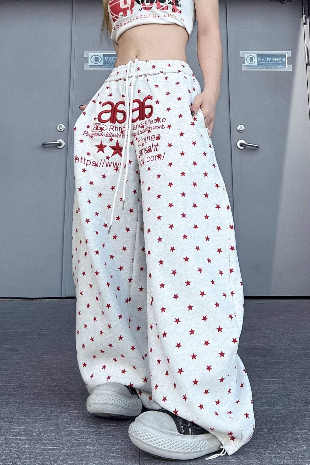 Classic Vintage Pants with a Flattering Fit