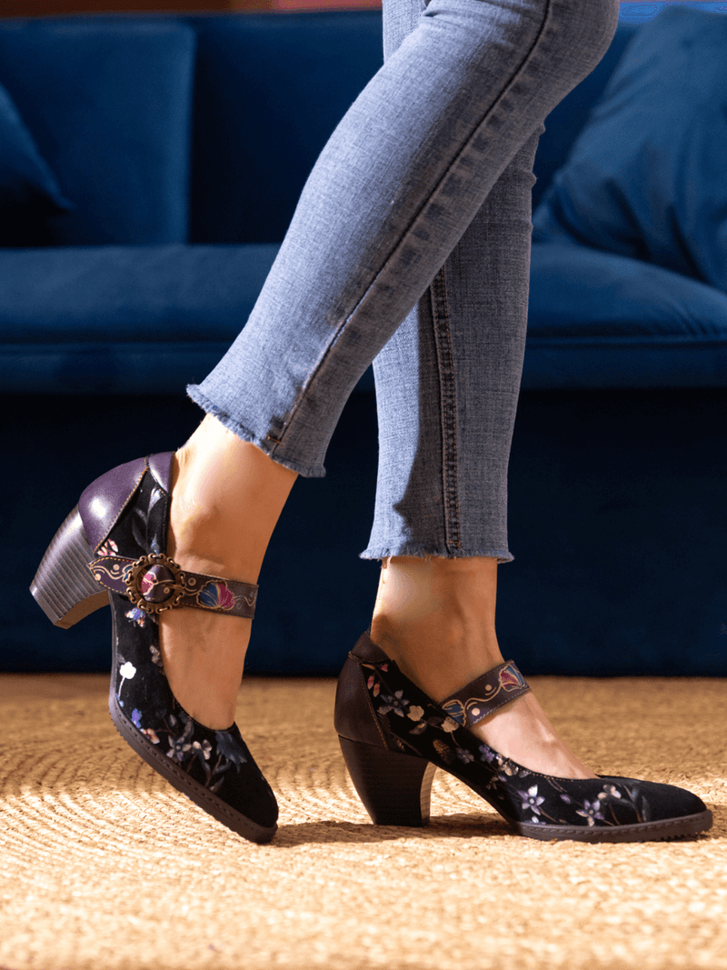 Gracefully Styled Garment for Any Occasion