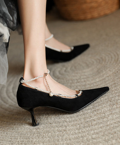 Classic Vintage Heels with a Flattering Fit