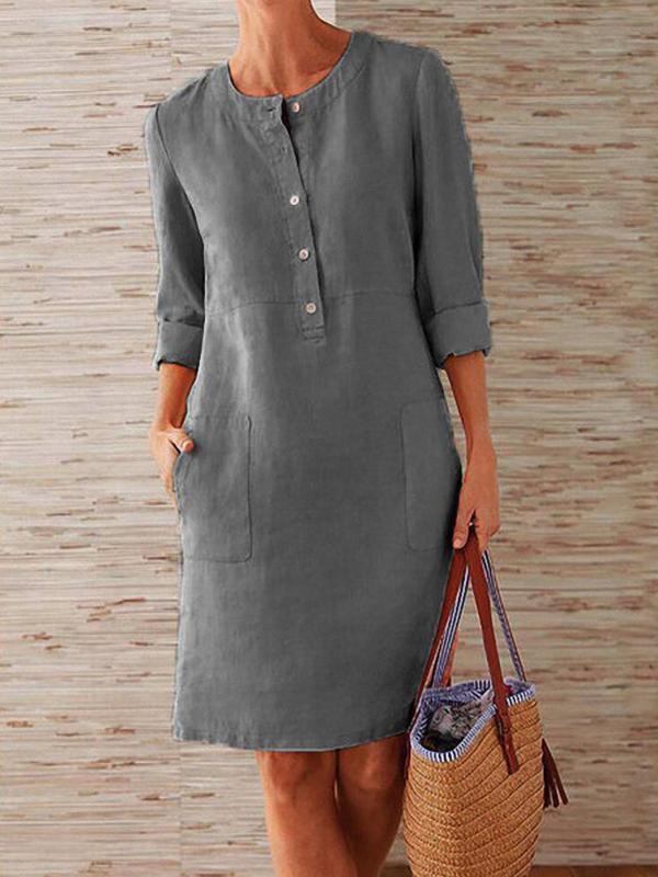 Beautifully Finished Dress in a Timeless Design