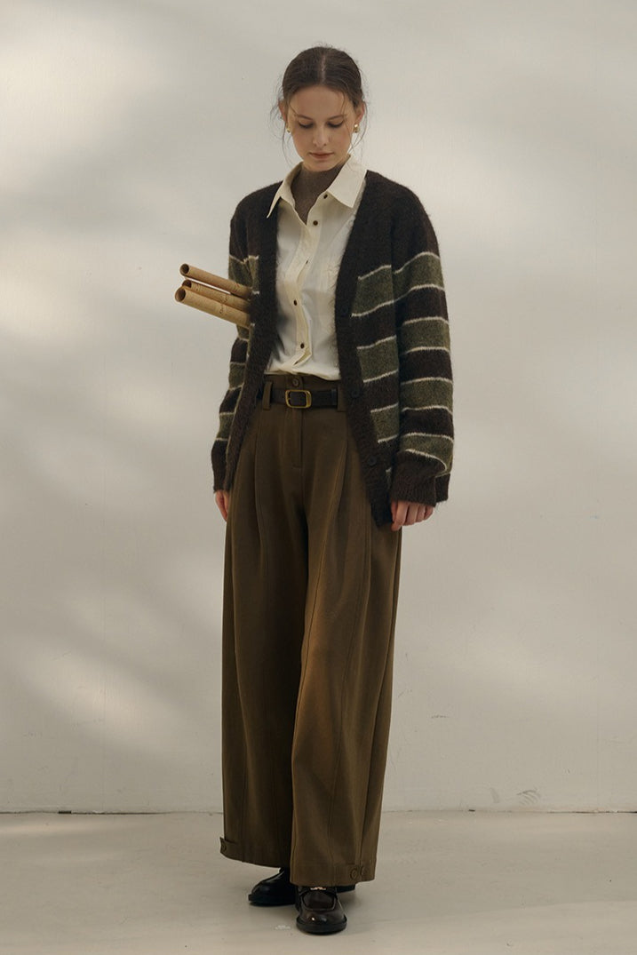 Classic Vintage Cardigan with a Flattering Fit