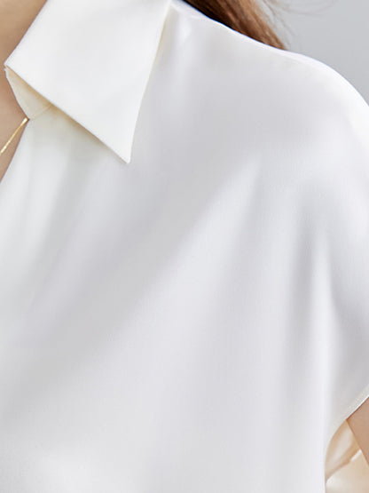 Effortlessly Elegant Blouse with a Timeless Design