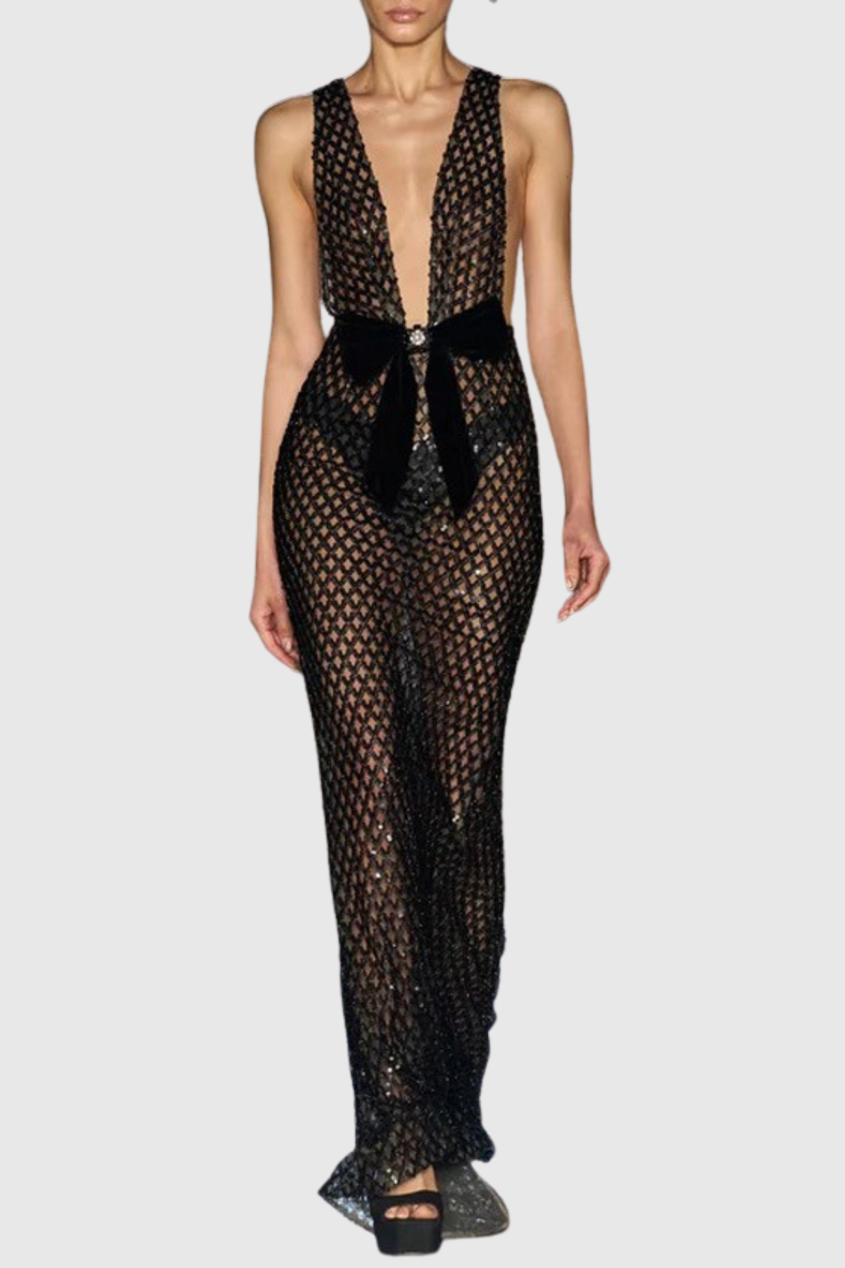 Well Tailored Dress with a Graceful Silhouette