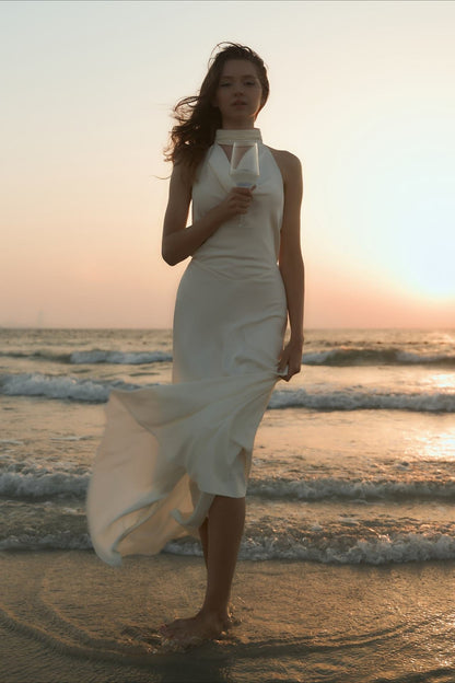 Effortlessly Elegant Dress with a Timeless Design