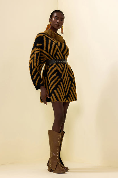 Classic Vintage Sweater with a Flattering Fit