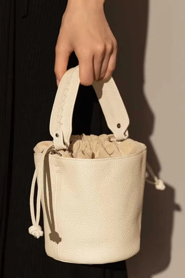 Classic Vintage Bag with a Flattering Fit