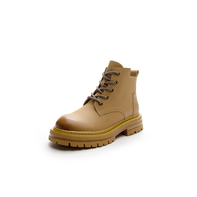 Polished Boots with an Effortless Classic Look