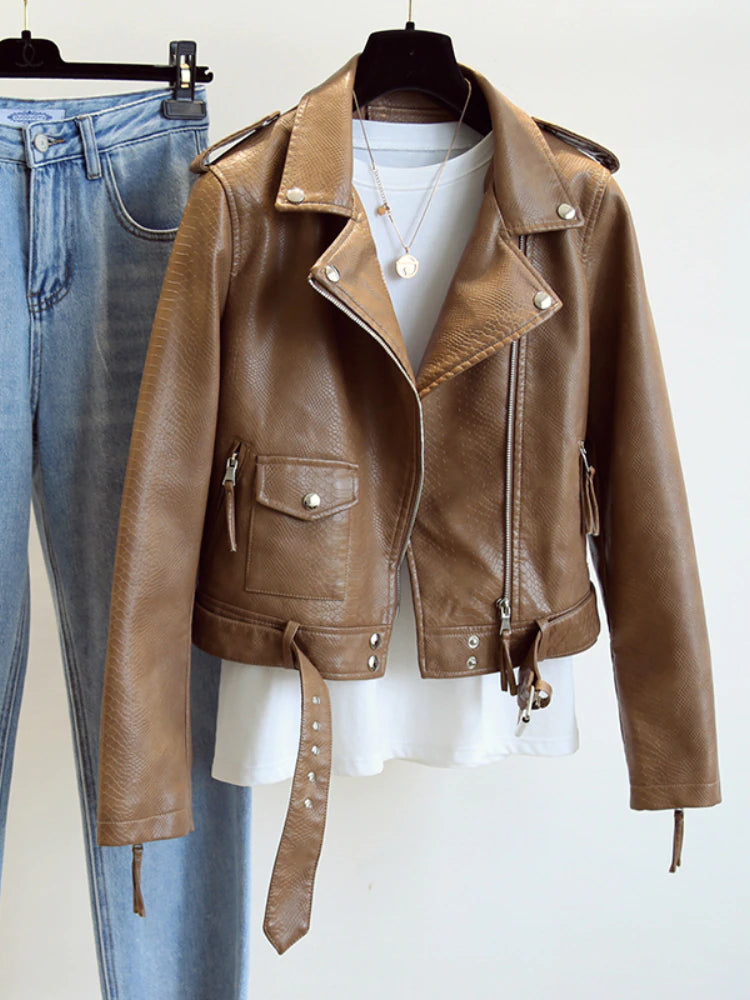 Effortlessly Elegant Jacket with a Timeless Design