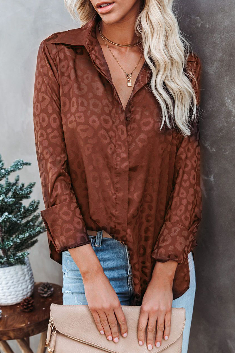 Beautifully Finished Top in a Timeless Design