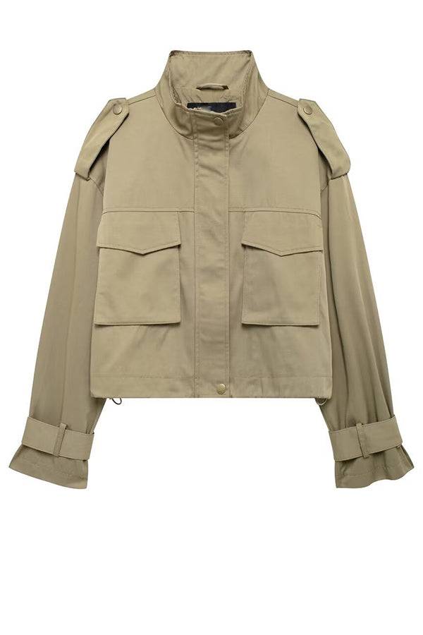 Elegantly Styled Jacket for Everyday Wear
