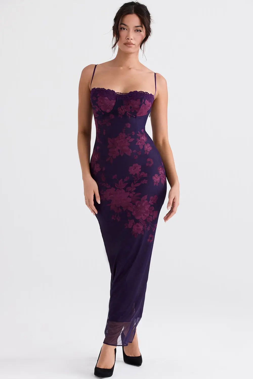Well Tailored Garment with a Graceful Silhouette