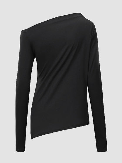 Well Tailored T-Shirt with a Graceful Silhouette