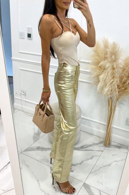 Well Tailored Pants with a Graceful Silhouette