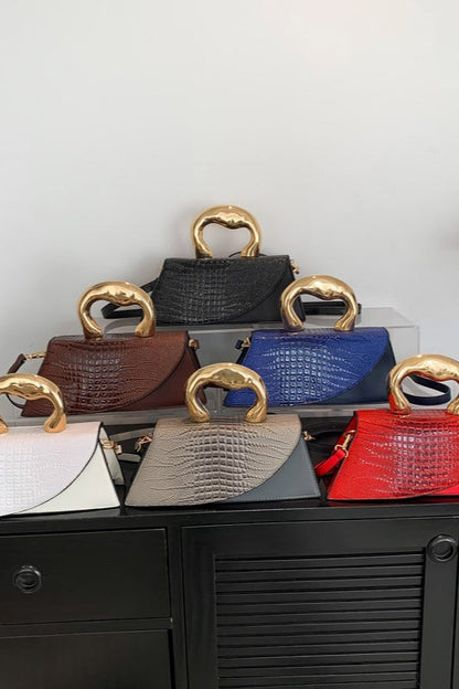 Sophisticated Bag with a Clean Classic Look