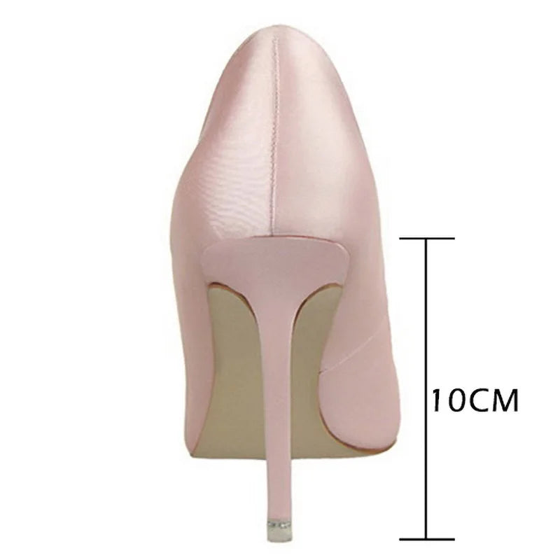 Polished Heels with an Effortless Classic Look
