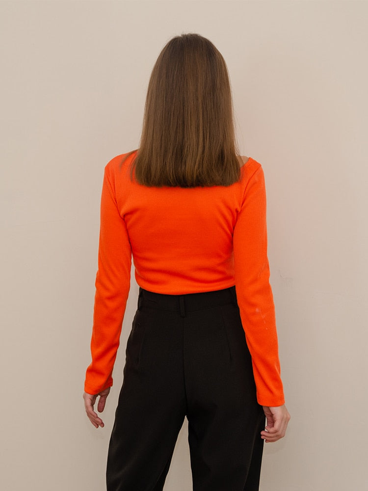 Polished Top with an Effortless Classic Look
