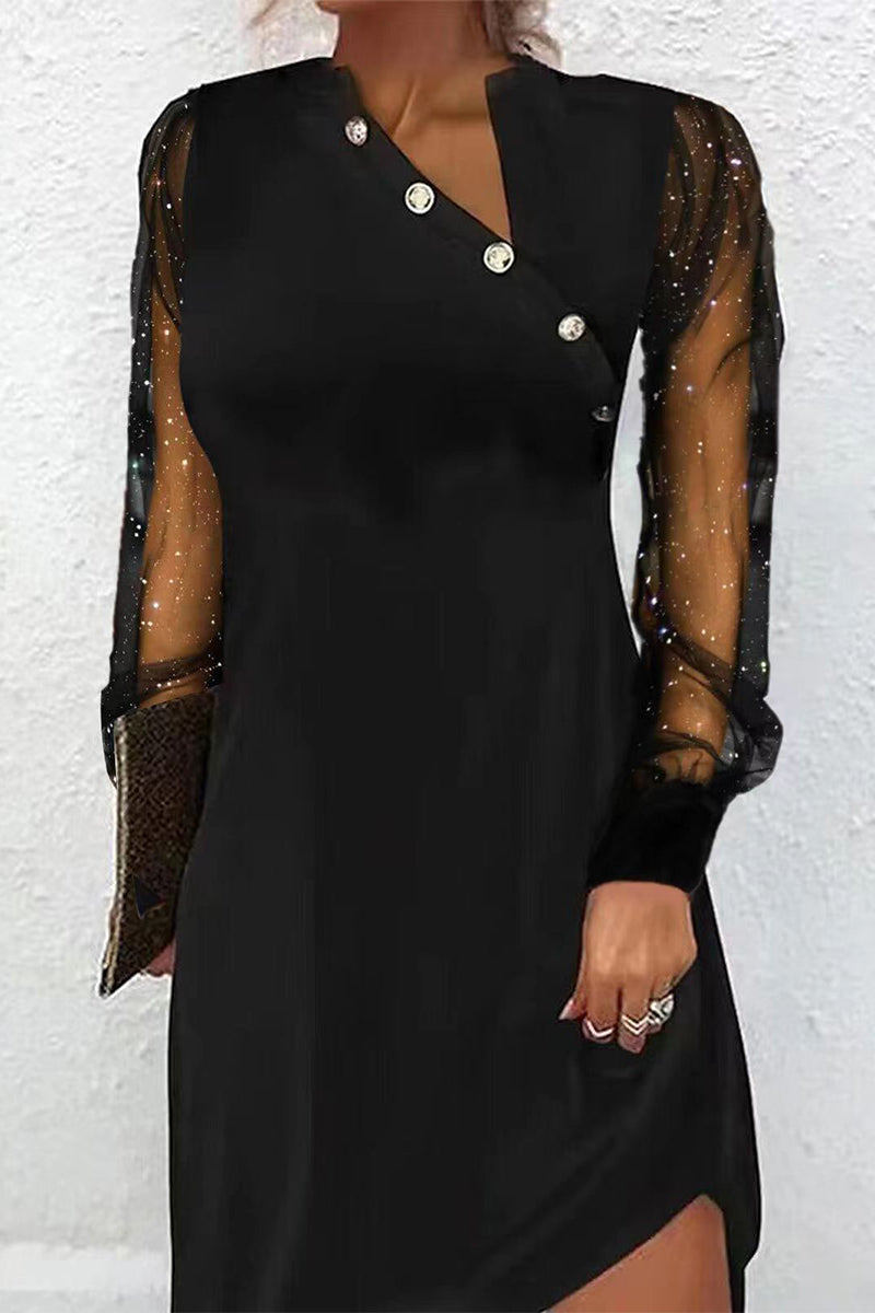 Classic Vintage Dress with a Flattering Fit