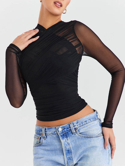 Well Tailored Top with a Graceful Silhouette