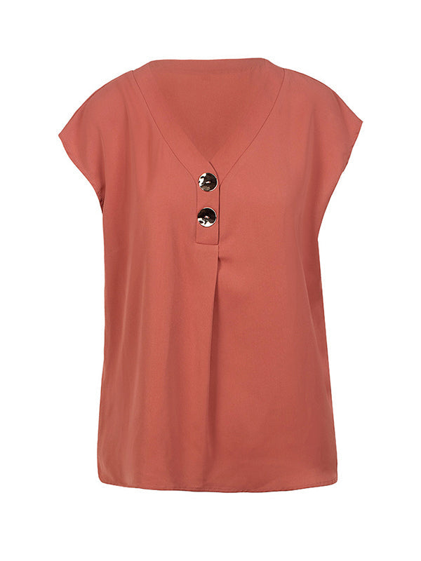 Classic Vintage Blouse with a Flattering Fit
