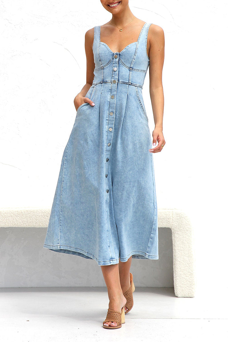 Classic Vintage Dress with a Flattering Fit