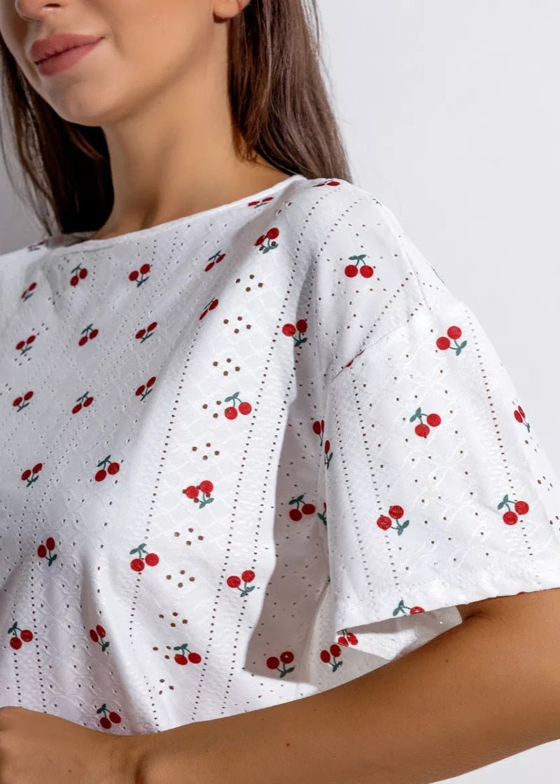 Classic Vintage Top with a Flattering Fit