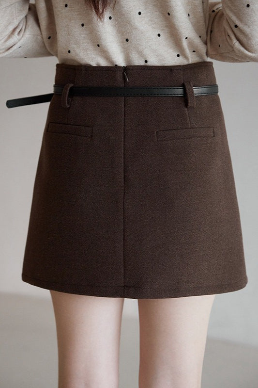 Well Tailored Garment with a Graceful Silhouette