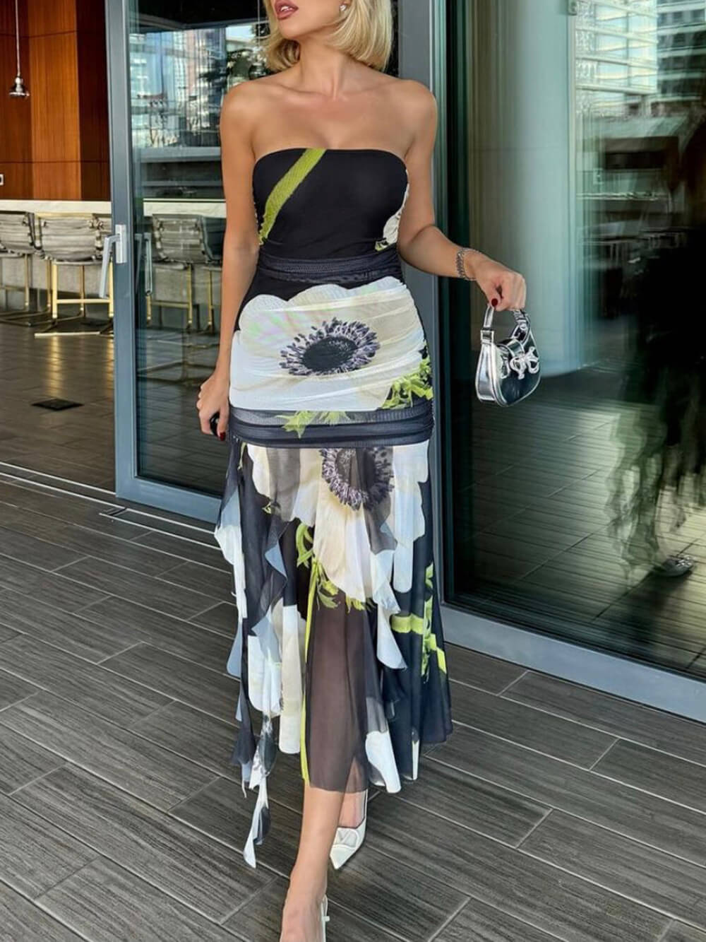 Polished Dress with an Effortless Classic Look