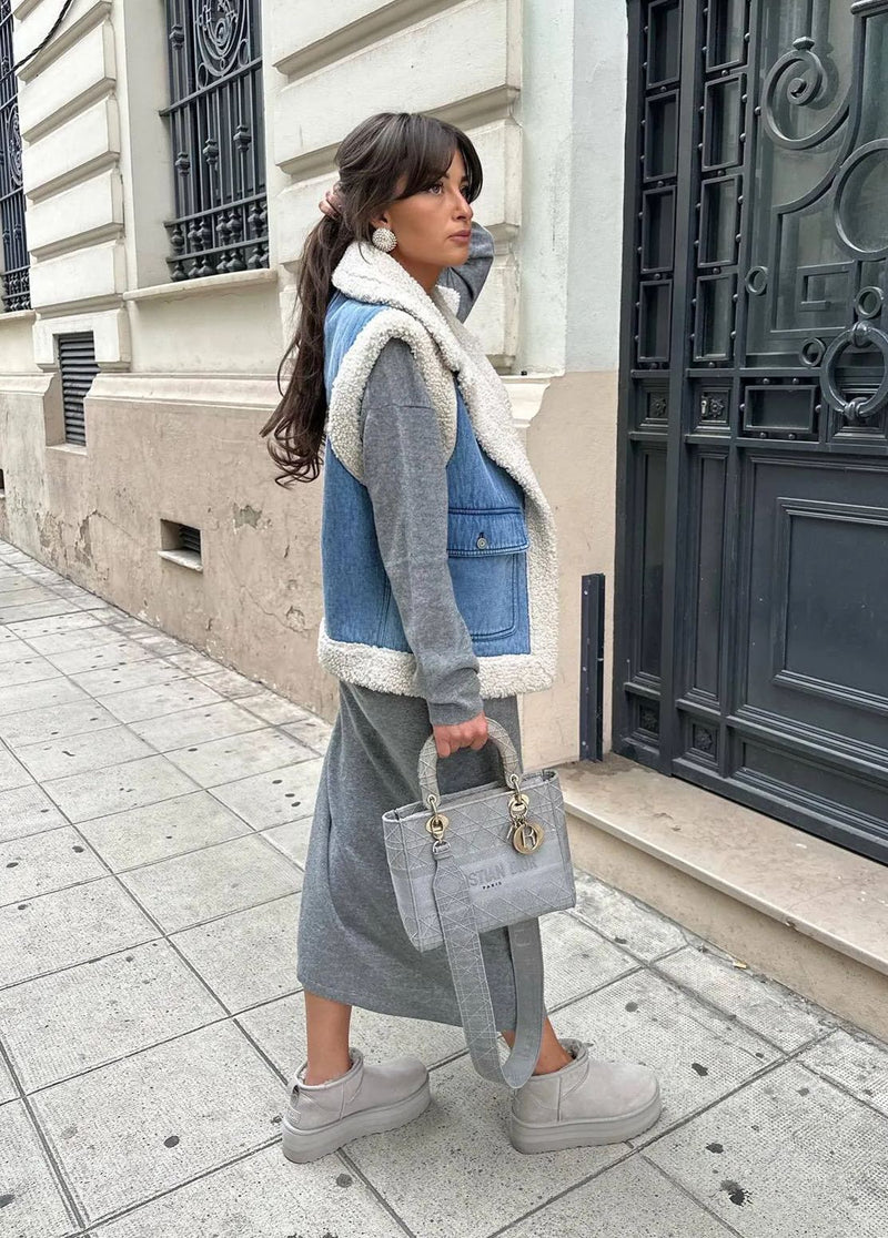 Effortlessly Elegant Coat with a Timeless Design