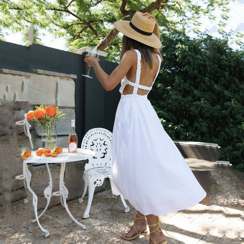 Effortlessly Elegant Dress with a Timeless Design
