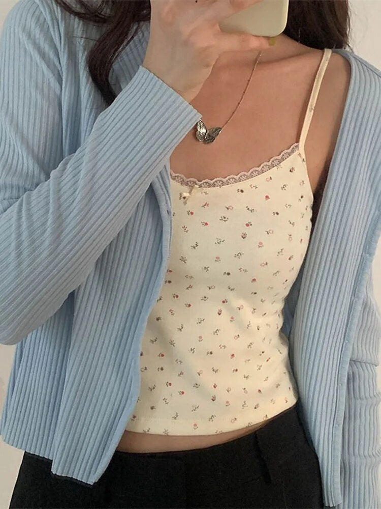 Effortlessly Elegant Top with a Timeless Design