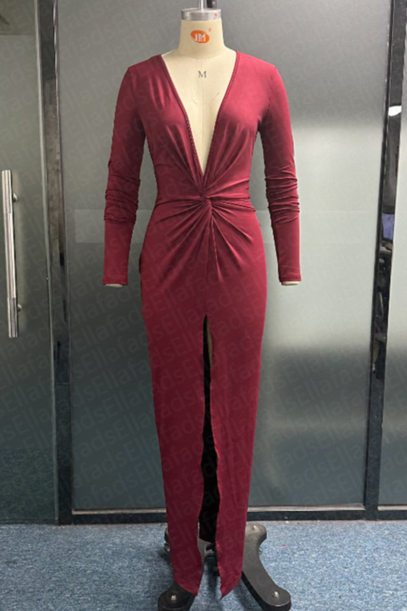Beautifully Finished Dress in a Timeless Design