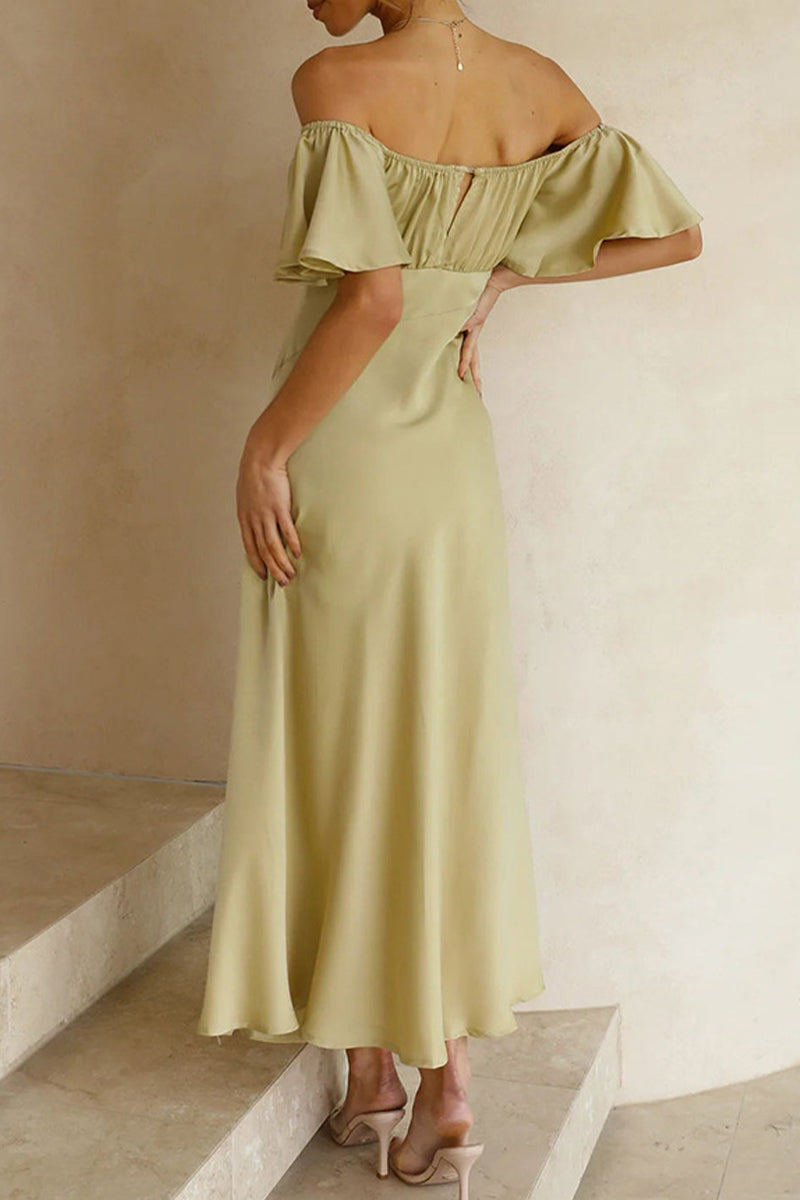 Well Tailored Dress with a Graceful Silhouette