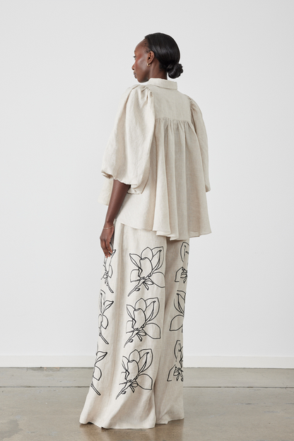 Gracefully Styled Garment for Any Occasion
