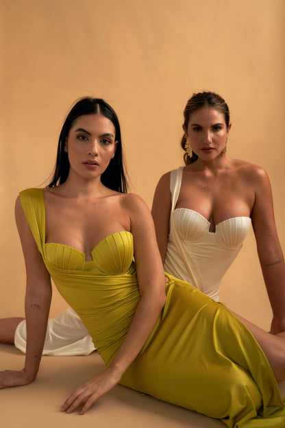 Gracefully Styled Garment for Any Occasion