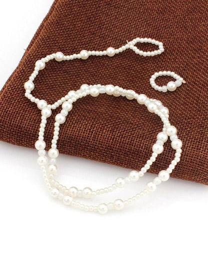 Sophisticated Garment with a Clean Classic Look