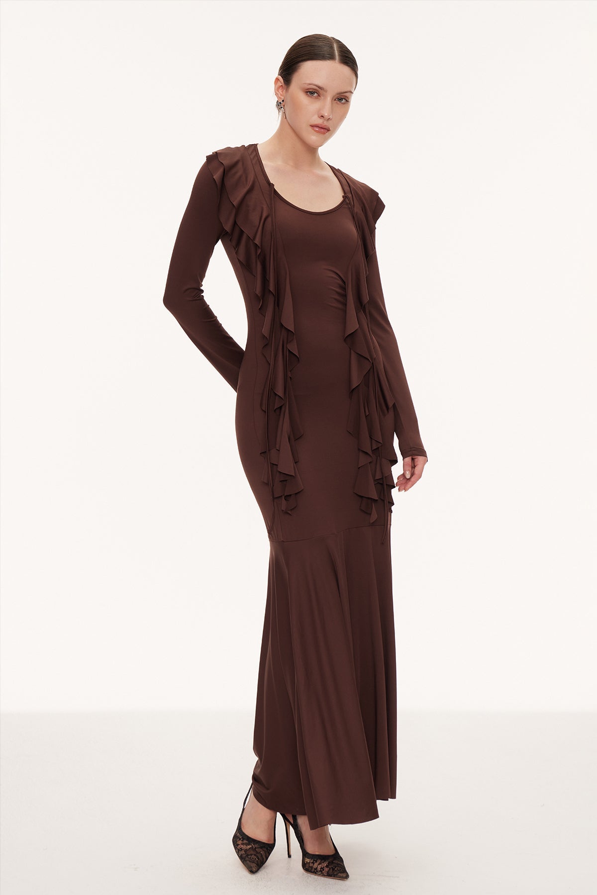Gracefully Styled Dress for Any Occasion