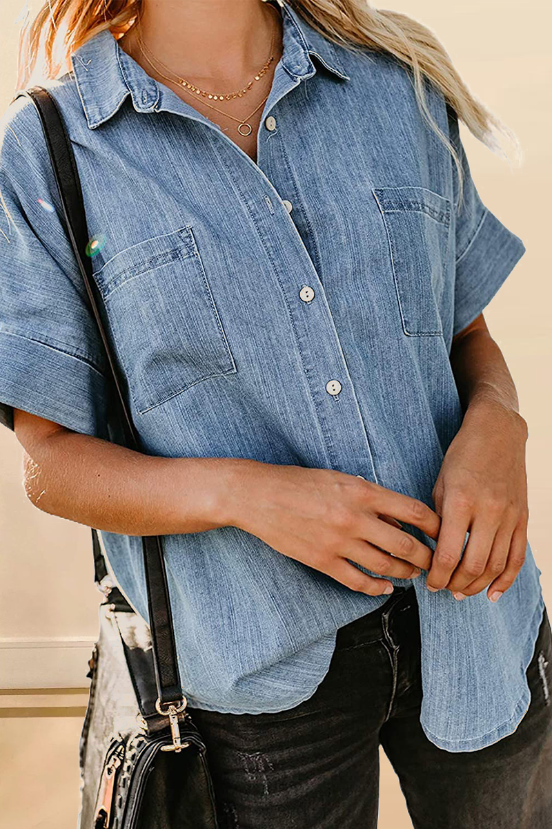 Effortlessly Elegant Blouse with a Timeless Design