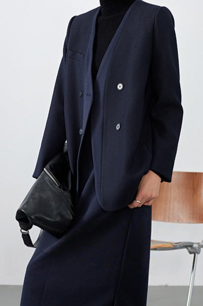 Gracefully Styled Garment for Any Occasion