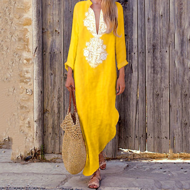Classic Vintage Dress with a Flattering Fit