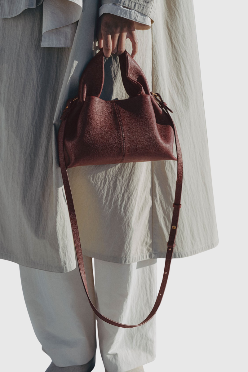 Beautifully Crafted Bag in a Classic Style
