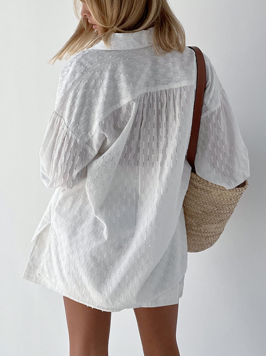 Classic Vintage Shirt with a Flattering Fit