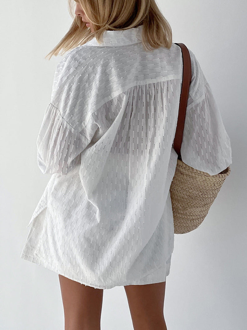 Classic Vintage Shirt with a Flattering Fit