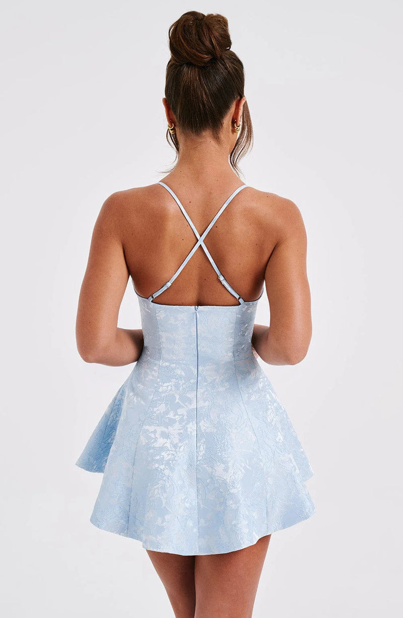 Beautifully Finished Garment in a Timeless Design